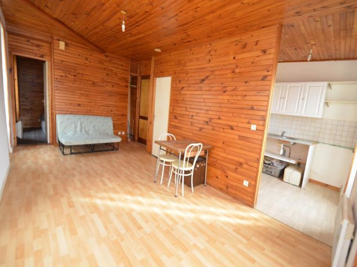 Image No.12-8 Bed House for sale