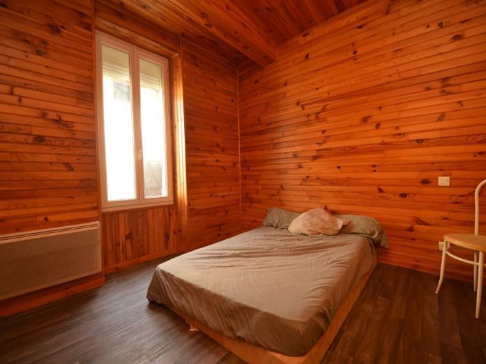 Image No.13-8 Bed House for sale