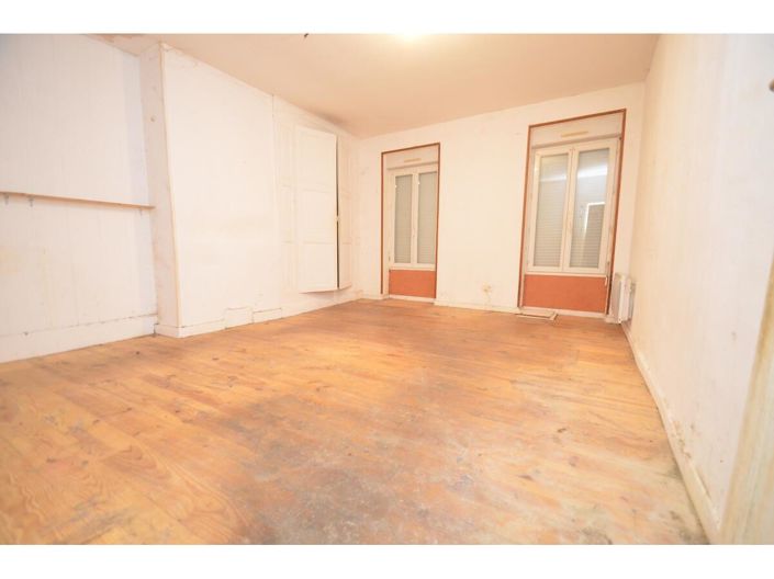 Image No.23-8 Bed House for sale