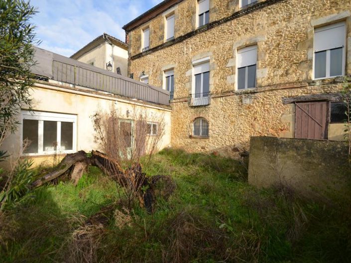 Image No.26-8 Bed House for sale