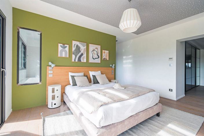 Image No.11-House for sale