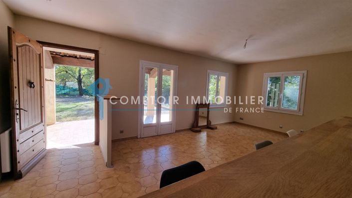 Image No.10-3 Bed House for sale