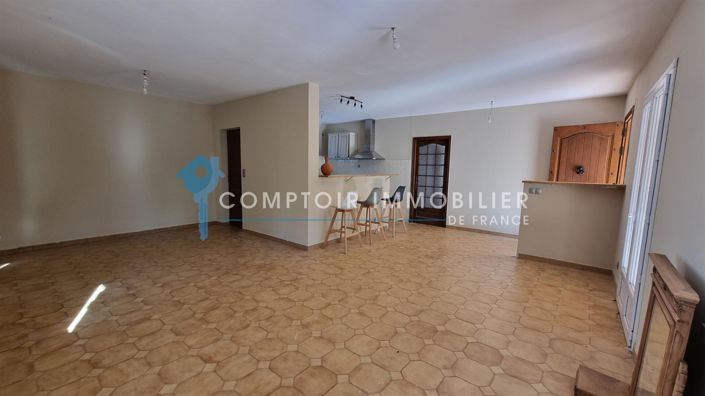 Image No.8-3 Bed House for sale