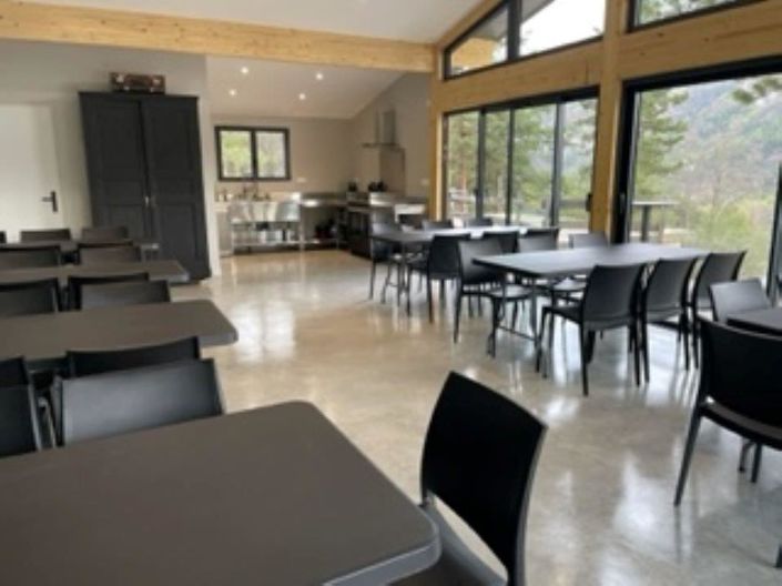 Image No.12-12 Bed House for sale