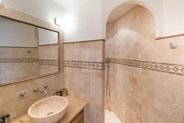 Image No.19-6 Bed House for sale