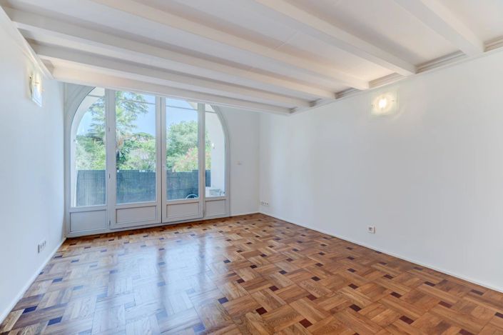 Image No.11-3 Bed Apartment for sale