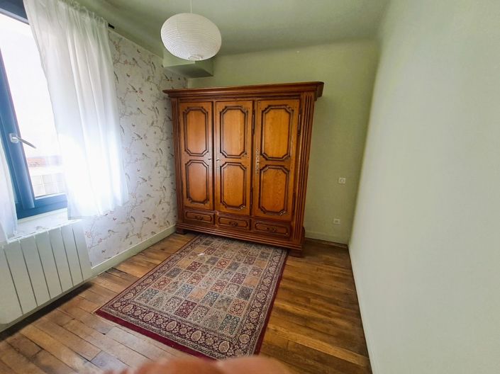 Image No.10-2 Bed House for sale