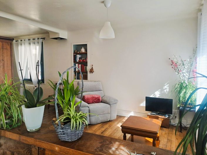 Image No.3-2 Bed House for sale