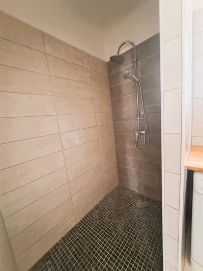 Image No.8-2 Bed House for sale