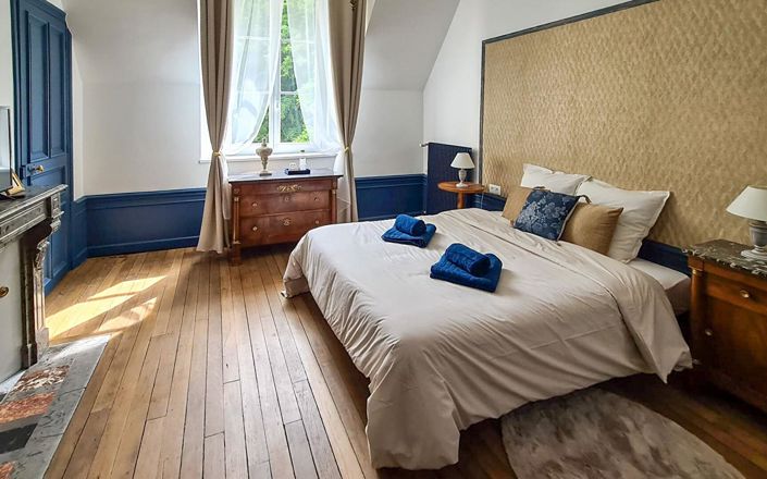 Image No.14-8 Bed Property for sale