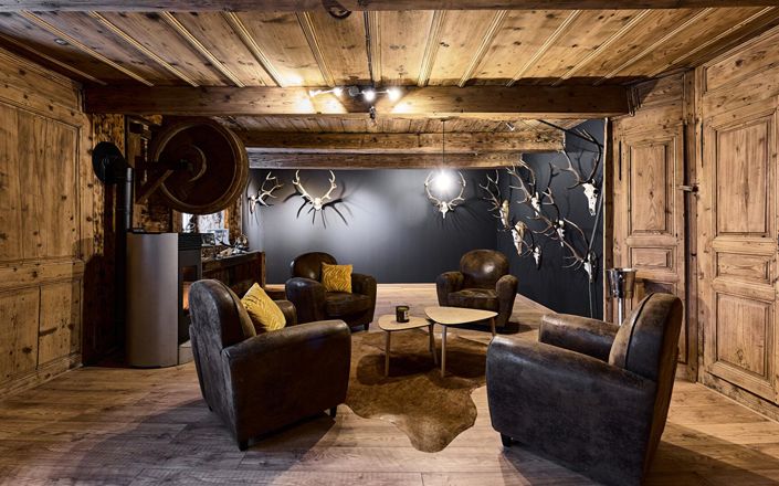 Image No.7-7 Bed Property for sale