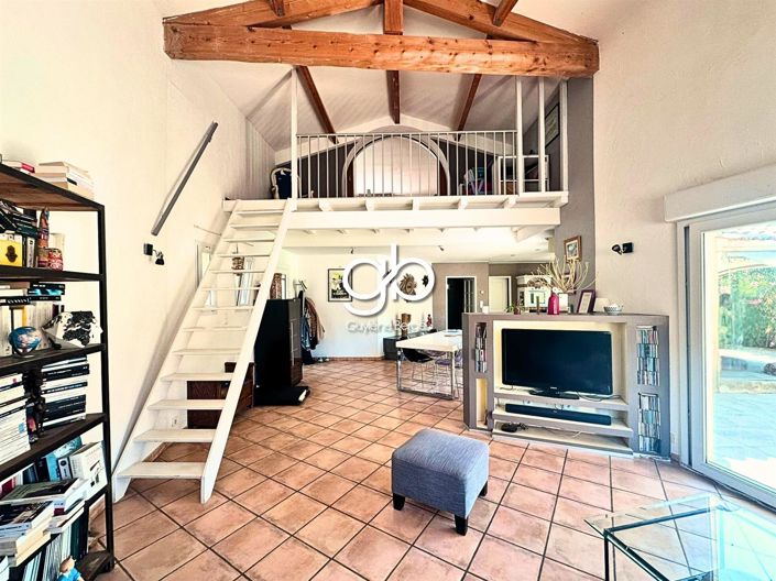 Image No.3-3 Bed House for sale