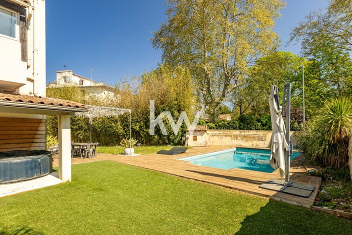 Image No.19-5 Bed House for sale