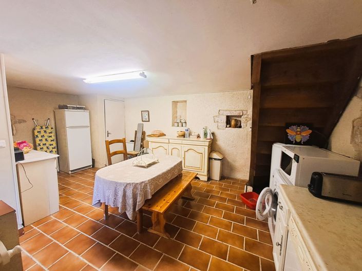 Image No.10-3 Bed House for sale