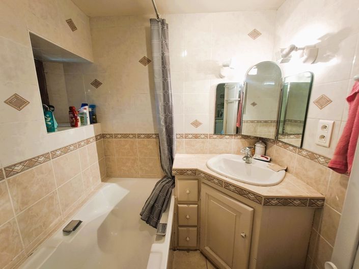 Image No.13-3 Bed House for sale