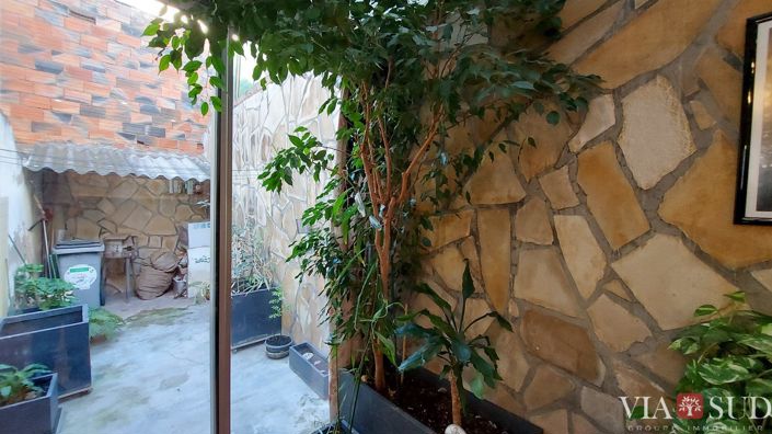 Image No.6-3 Bed House for sale