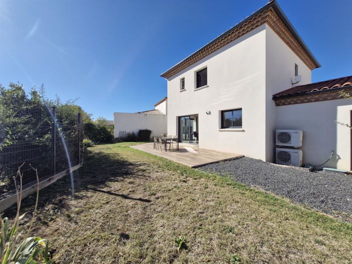 Image No.2-4 Bed House for sale