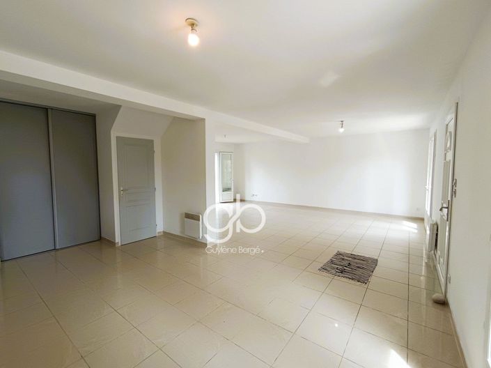 Image No.3-5 Bed House for sale