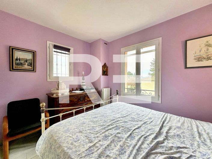 Image No.6-4 Bed House for sale