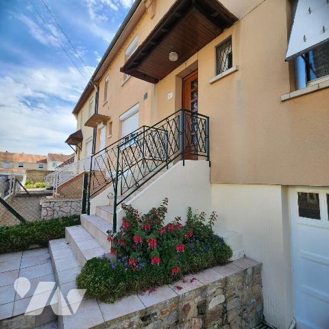 Image No.1-3 Bed House for sale