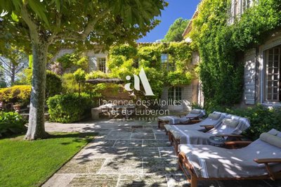 1 - Maussane-les-Alpilles, House