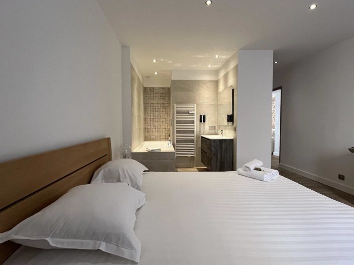 Image No.6-3 Bed Apartment for sale