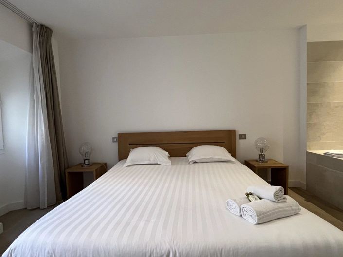 Image No.9-3 Bed Apartment for sale