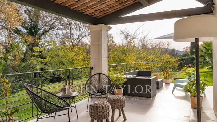 Image No.3-Maison de 4 chambres à vendre à Châteauneuf-Grasse