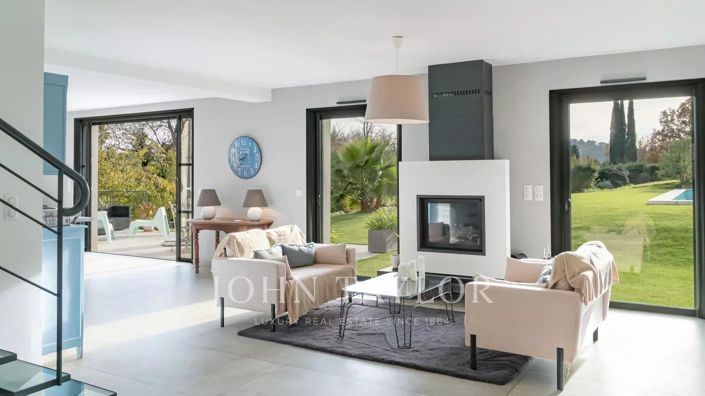 Image No.7-Maison de 4 chambres à vendre à Châteauneuf-Grasse