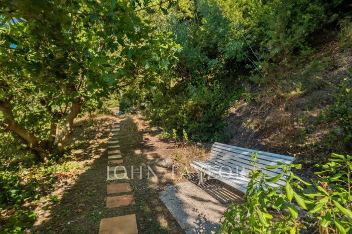 Image No.6-4 Bed House for sale