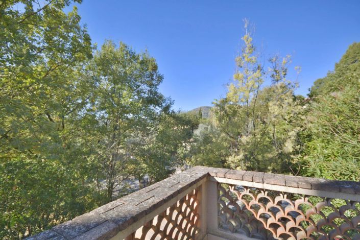 Image No.10-4 Bed House for sale