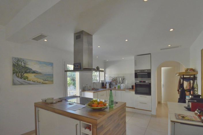 Image No.13-4 Bed House for sale