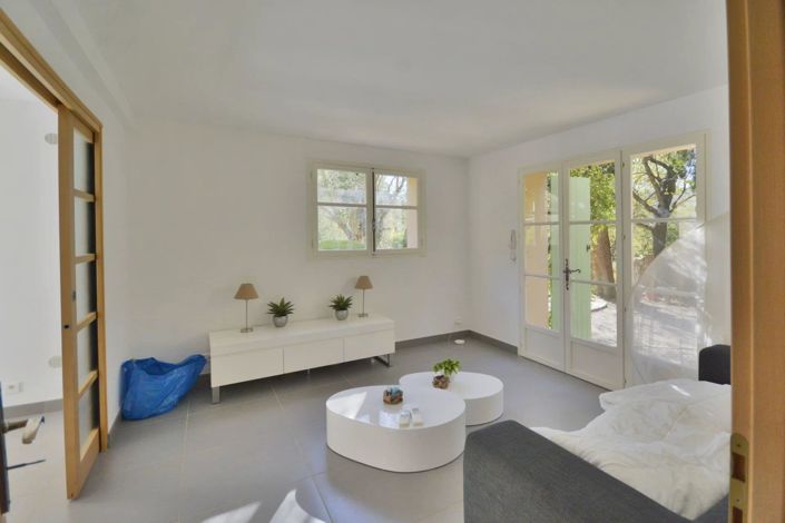 Image No.15-4 Bed House for sale