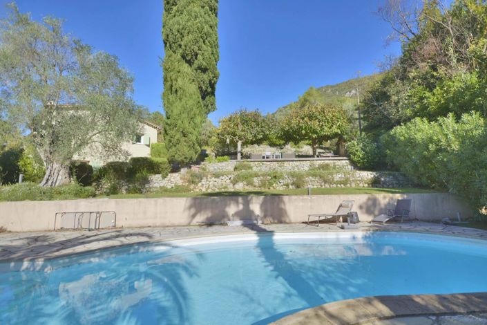 Image No.8-4 Bed House for sale