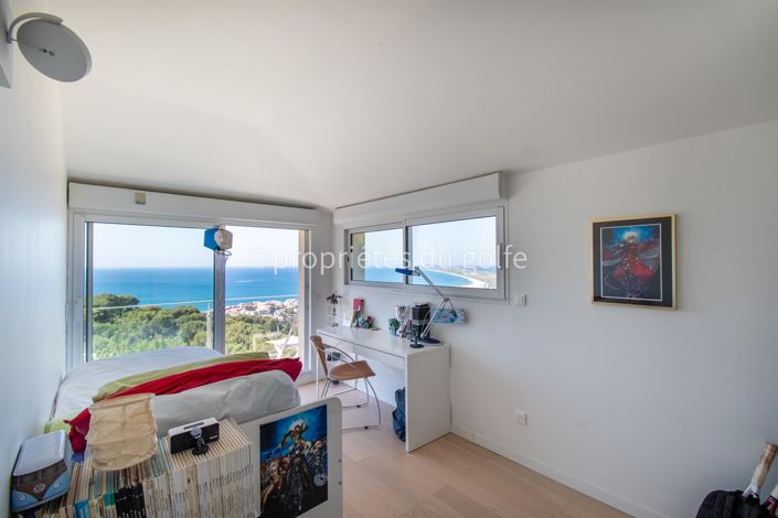 Image No.14-4 Bed House for sale