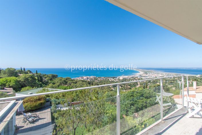 Image No.16-4 Bed House for sale