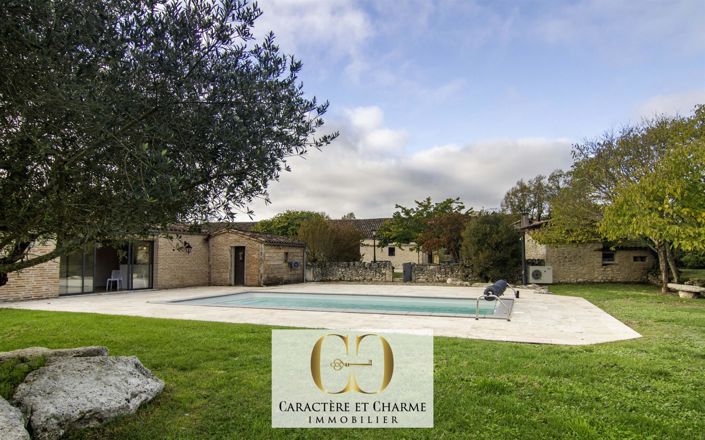 Image No.35-8 Bed House for sale