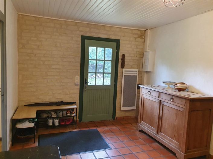 Image No.12-2 Bed House for sale