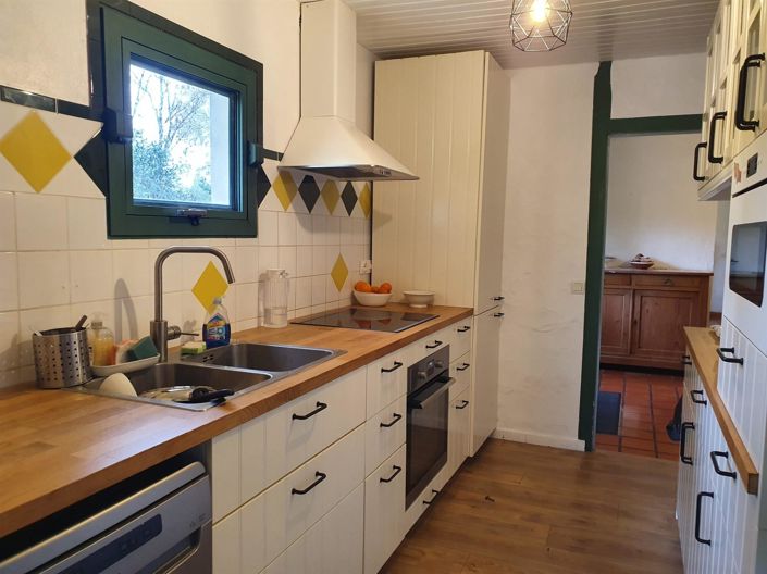 Image No.9-2 Bed House for sale