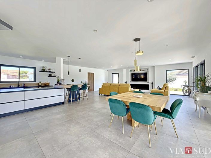 Image No.18-Propriété de 4 chambres à vendre à Bessan