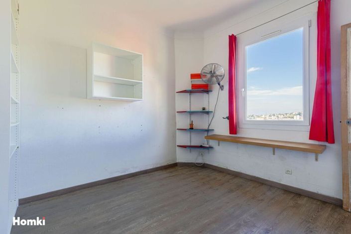 Image No.12-3 Bed House for sale