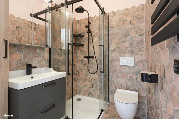 Image No.12-2 Bed Apartment for sale