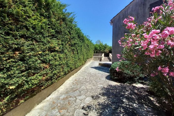 Image No.14-4 Bed House for sale