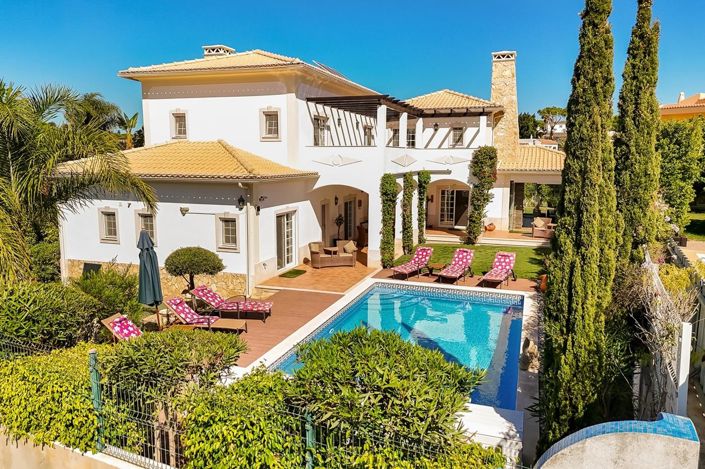 Image No.1-4 Bed House for sale