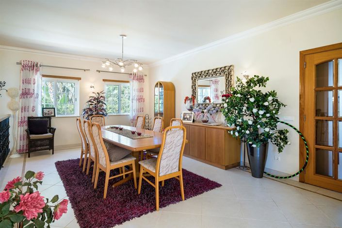 Image No.14-4 Bed House for sale