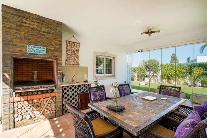 Image No.20-4 Bed House for sale