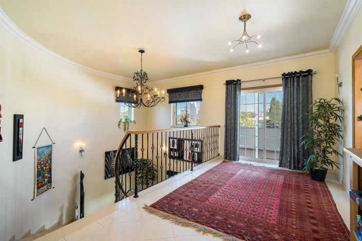 Image No.27-4 Bed House for sale