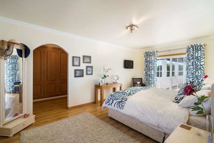 Image No.32-4 Bed House for sale