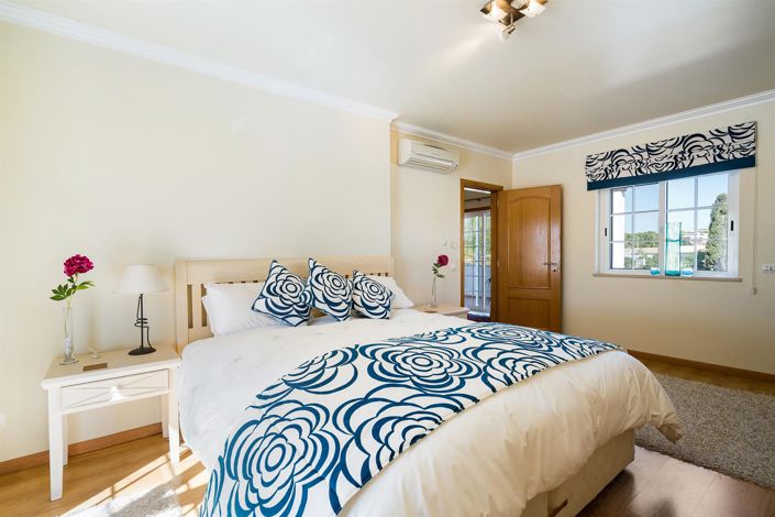 Image No.33-4 Bed House for sale