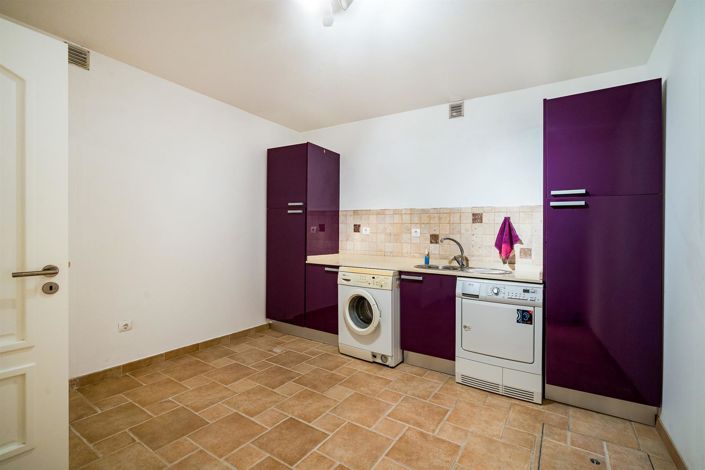 Image No.40-4 Bed House for sale